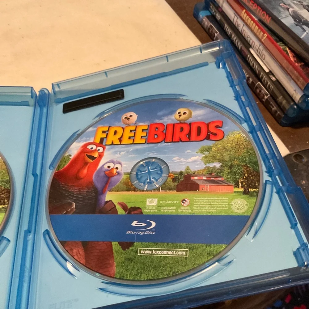 Blu Ray Disc - Freebirds. V53